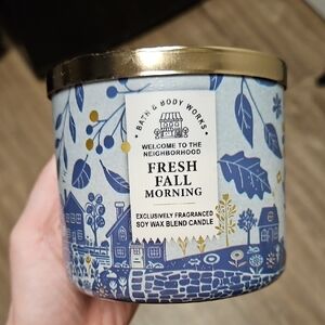 Bath & Body Works Fresh Fall Morning Candle - Blue and Gold